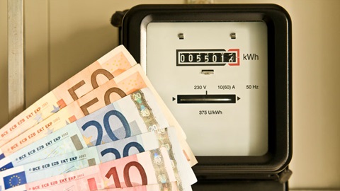 vaste vergoeding energieleveranciers